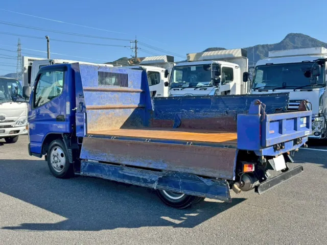 三菱 キャンター 2PG-FBA30(2WD)の写真3