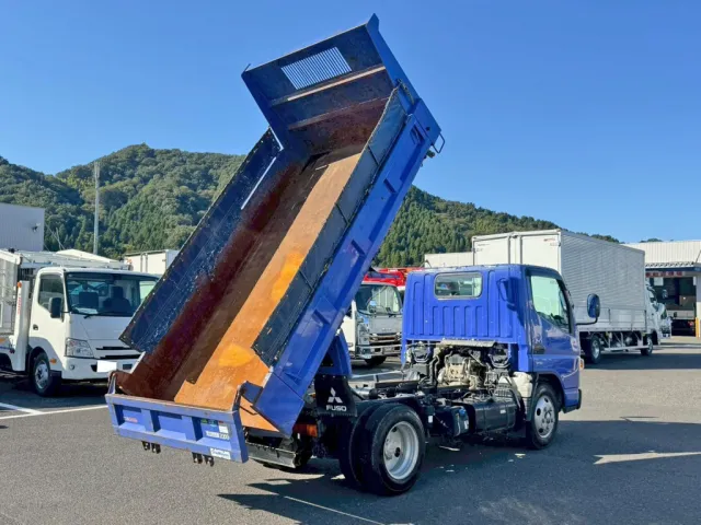 三菱 キャンター 2PG-FBA30(2WD)の写真4