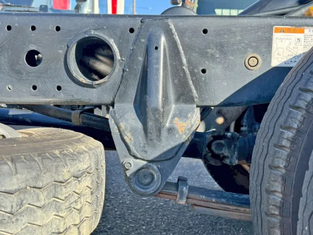 リーフサスです。|三菱 キャンター 2PG-FBA30(2WD)の写真5