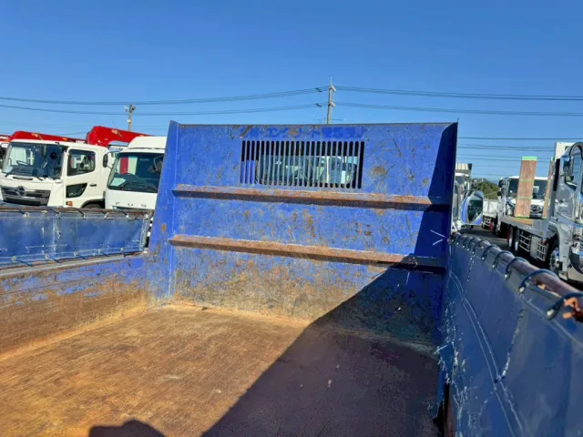 三菱 キャンター 2PG-FBA30(2WD)の写真10