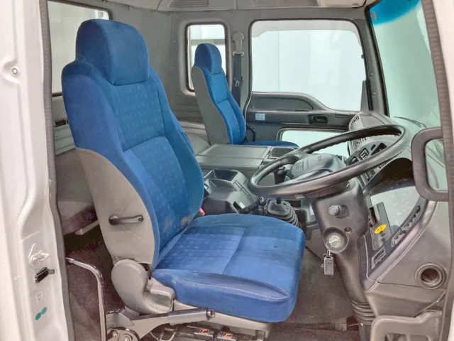 いすゞ ギガ QKG-CXZ77ATの写真7