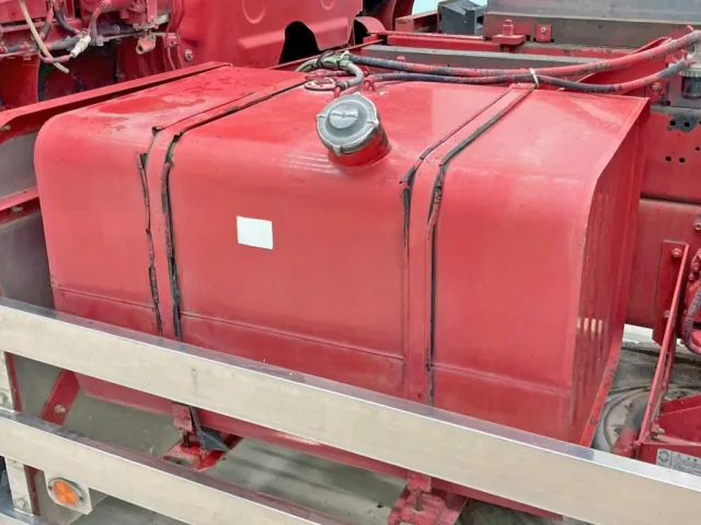 燃料タンクは290Lです。|いすゞ ギガ QKG-CXZ77ATの写真32