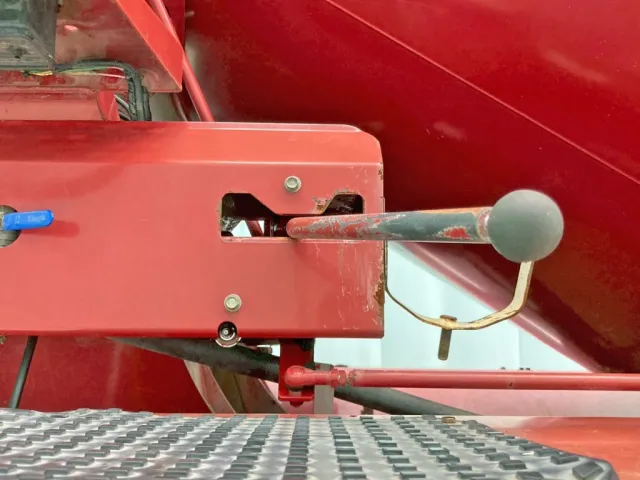 上物の操作レバーです。(運転席側)|三菱 スーパーグレート QKG-FV60VXの写真33