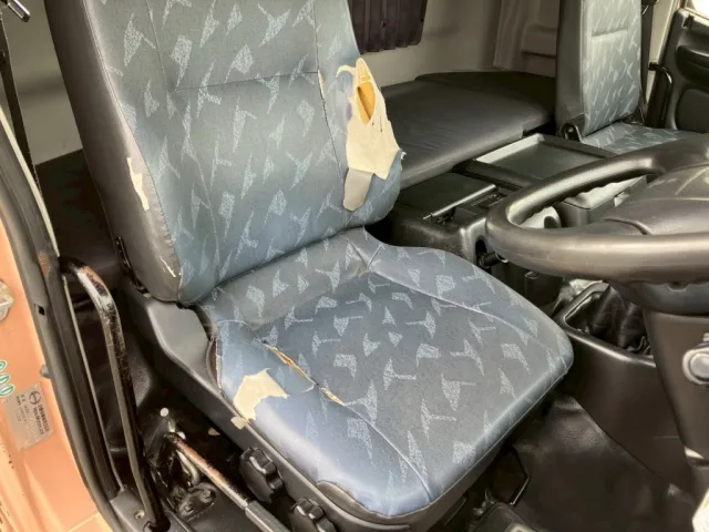 日野 プロフィア QKG-FS1AKAAの写真7