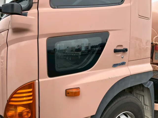 日野 プロフィア QKG-FS1AKAAの写真34