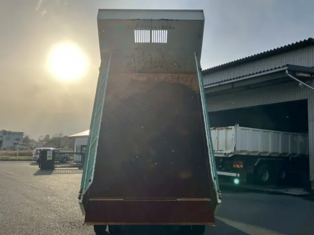 いすゞ フォワード 2RG-FRR90S1(2WD)の写真7