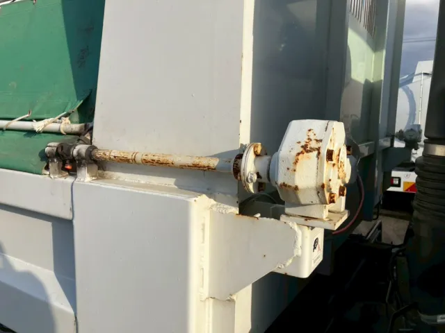 いすゞ フォワード 2RG-FRR90S1(2WD)の写真23