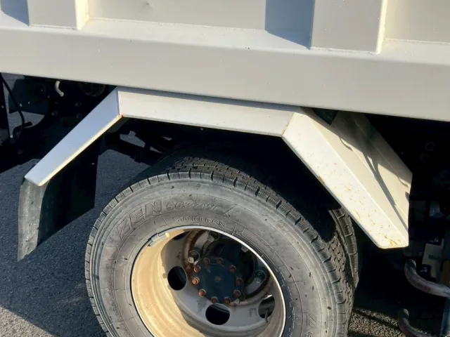 いすゞ フォワード 2RG-FRR90S1(2WD)の写真25