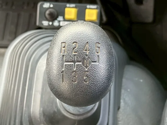 いすゞ フォワード 2RG-FRR90S1(2WD)の写真31