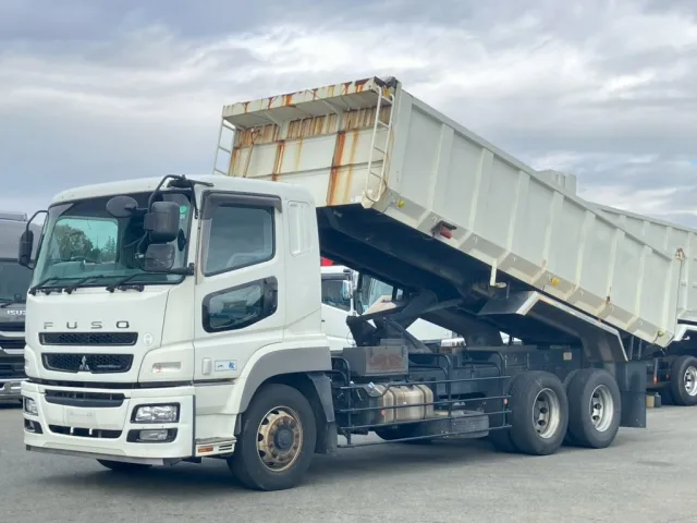 三菱 スーパーグレート QKG-FU50VYの写真1