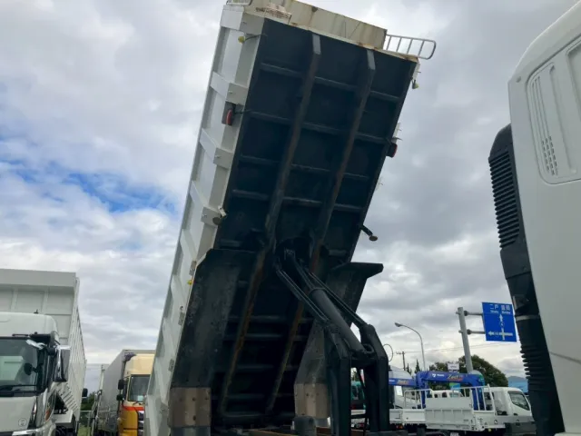 三菱 スーパーグレート QKG-FU50VYの写真10