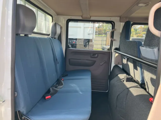 三菱 キャンター 2RG-FBA20(2WD)の写真8