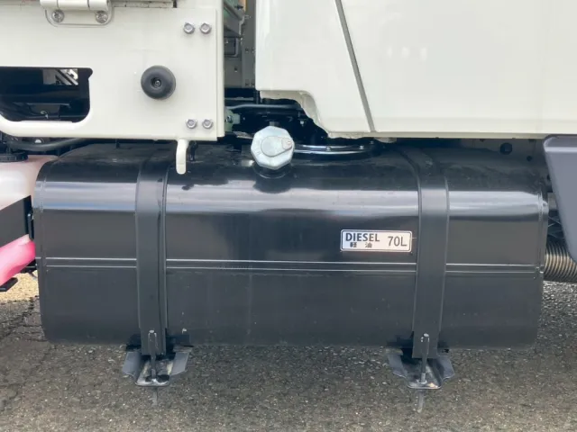 三菱 キャンター 2RG-FBA20(2WD)の写真12