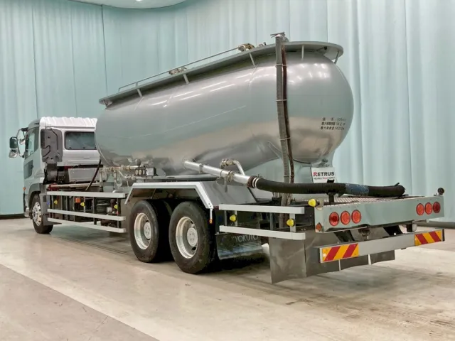 UDトラックス クオン QKG-CD5ZLの写真3