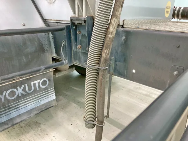 シャーシの状態です。|UDトラックス クオン QKG-CD5ZLの写真6