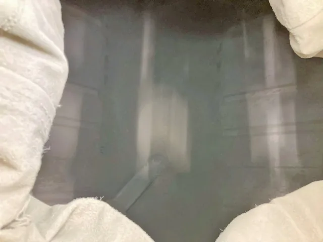 タンク内部の状態です。(前方)|UDトラックス クオン QKG-CD5ZLの写真10