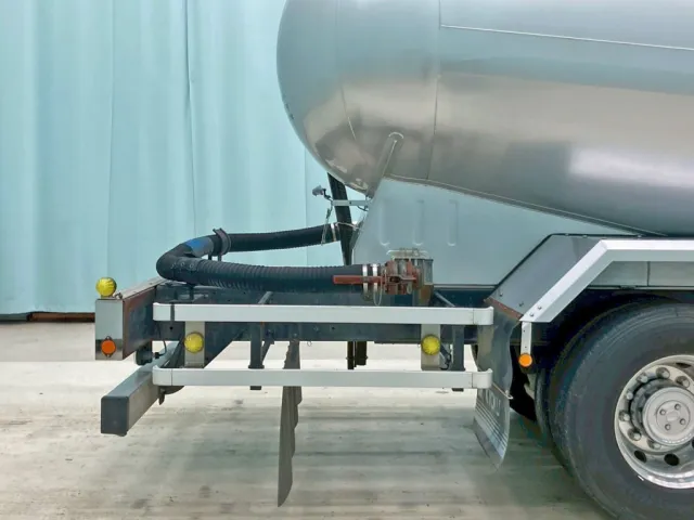 UDトラックス クオン QKG-CD5ZLの写真20