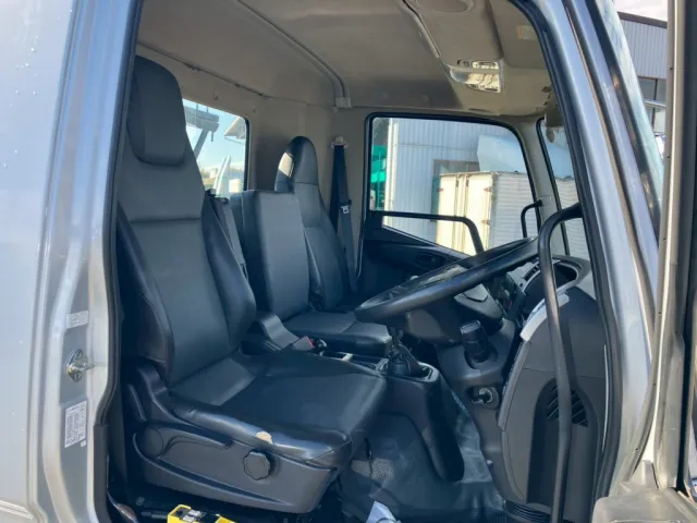 三菱 ファイター 2KG-FK72F(2WD)の写真6