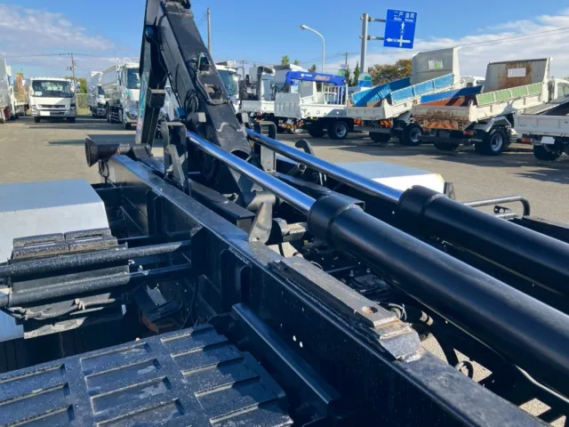 三菱 ファイター 2KG-FK72F(2WD)の写真11