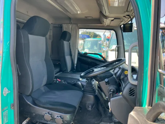 日野 レンジャー QKG-FE7JGAAの写真6