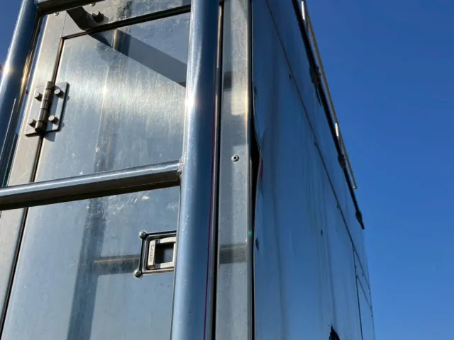 日野 レンジャー QKG-FE7JGAAの写真9