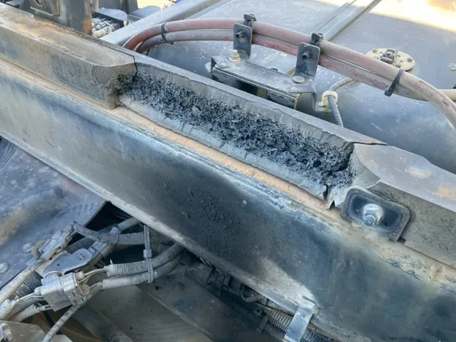 日野 プロフィア QKG-FS1EKDAの写真13