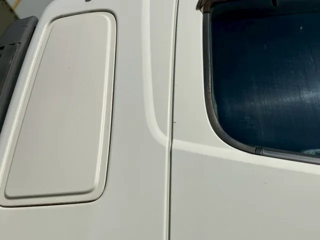 日野 プロフィア QKG-FS1EKDAの写真17