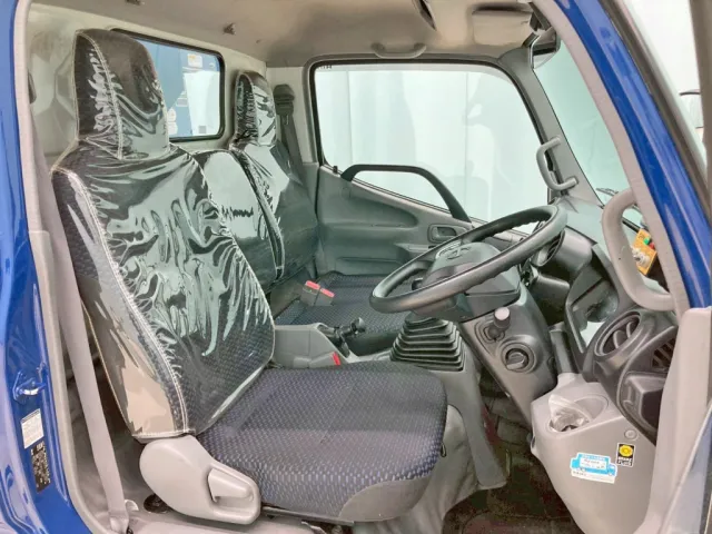 日野 デュトロ 2RG-XZU600E(2WD)の写真7