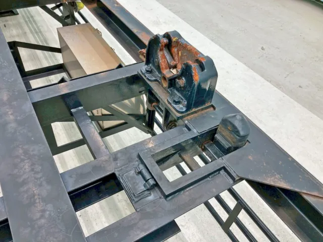 運転席側前方の海上用コンテナのフタが欠品しています。|日通  NT21C026の写真16