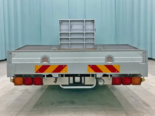 リヤ周りの状態です。|日野 プロフィア QKG-FW1EXBGの写真24