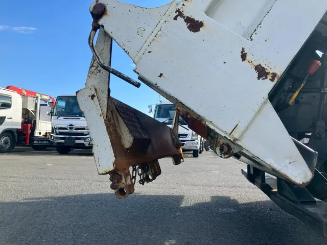 いすゞ フォワード TKG-FRR90S2(2WD)の写真19