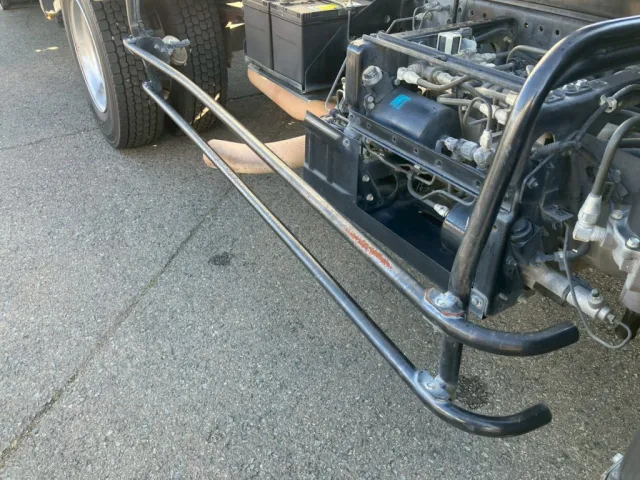 運転席側サイドバンパーにサビ・曲がりがあります。|いすゞ フォワード TKG-FRR90S2(2WD)の写真30