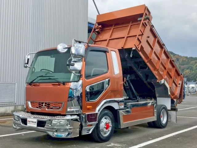 フロント周り、メッキパーツで飾っています。|三菱 ファイター TKG-FK61F(2WD)の写真1