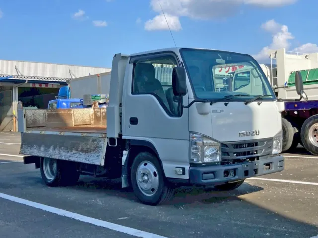 アオリを開いた状態です。|いすゞ エルフ TPG-NKR85AN(2WD)の写真3