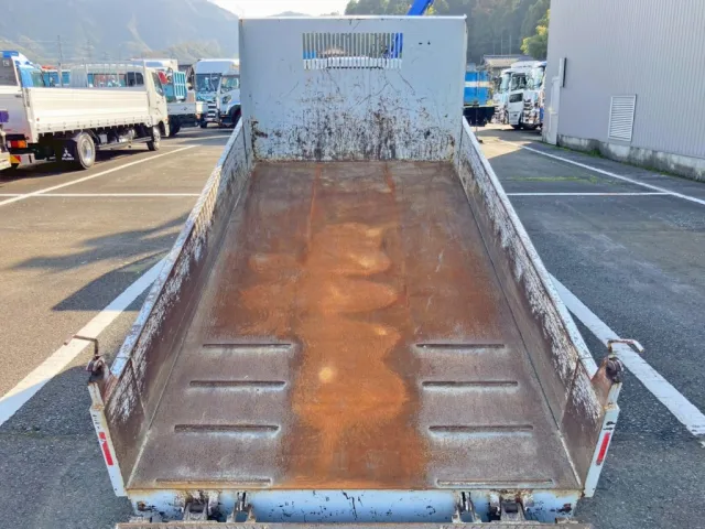 いすゞ エルフ TPG-NKR85AN(2WD)の写真21