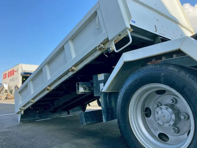 いすゞ エルフ TPG-NKR85AN(2WD)の写真23