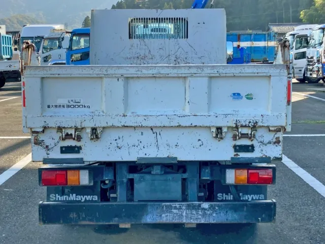 リヤ周りの状態です。|いすゞ エルフ TPG-NKR85AN(2WD)の写真26