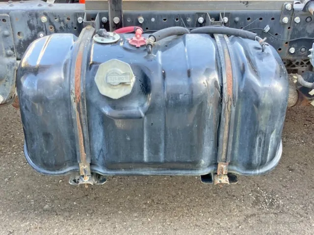 燃料タンクは75Lです。|いすゞ エルフ TPG-NKR85AN(2WD)の写真31