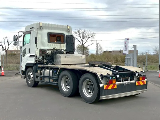 いすゞ ギガ 2PG-EXZ52CKの写真3