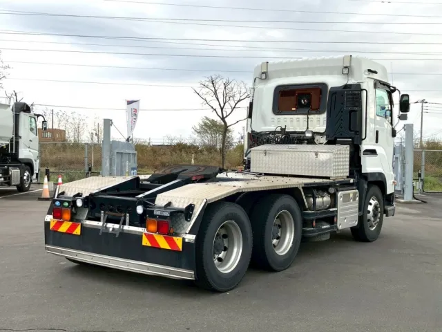 いすゞ ギガ 2PG-EXZ52CKの写真4