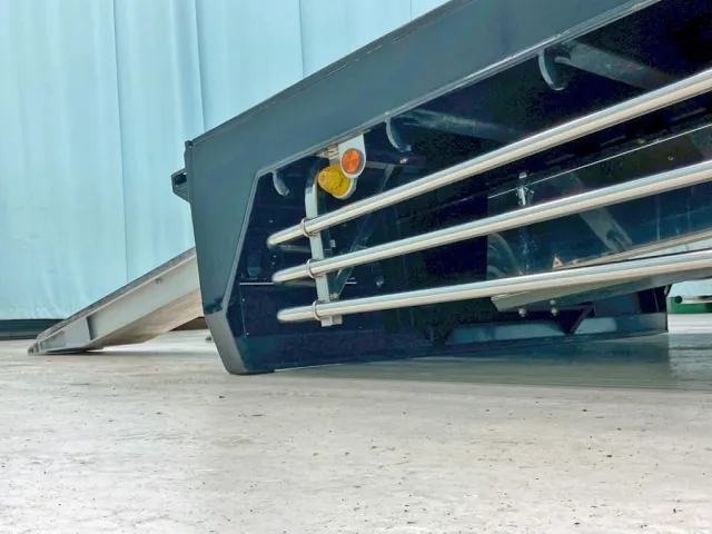 三菱 ファイター 2DG-FQ62Fの写真14