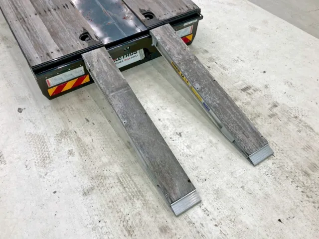 歩みは手動式です。|三菱 ファイター 2DG-FQ62Fの写真15