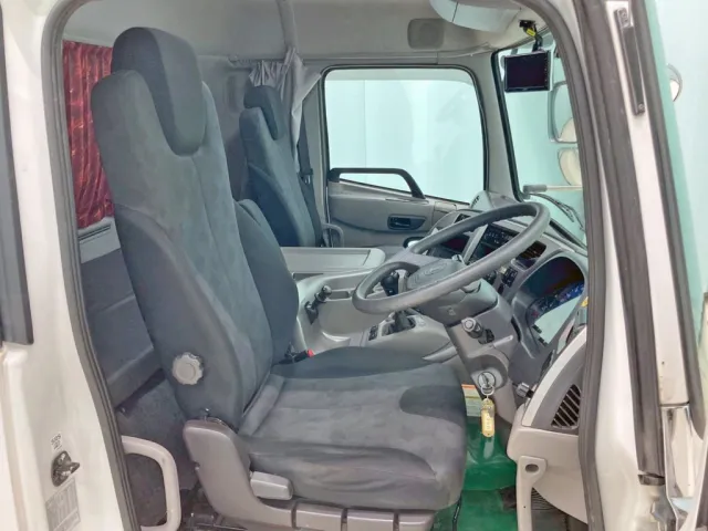 UDトラックス クオン QPG-CD5ZAの写真7