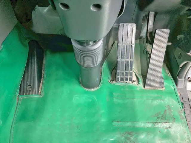 2ペダル仕様です。|UDトラックス クオン QPG-CD5ZAの写真41