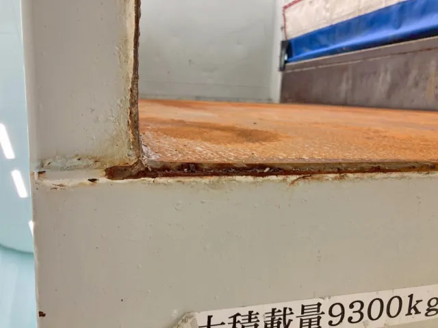 床は二重張りです。|いすゞ ギガ QKG-CXZ77ATの写真11