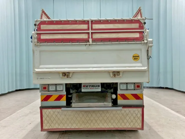 リヤ周りの状態です。|いすゞ ギガ QKG-CXZ77ATの写真27