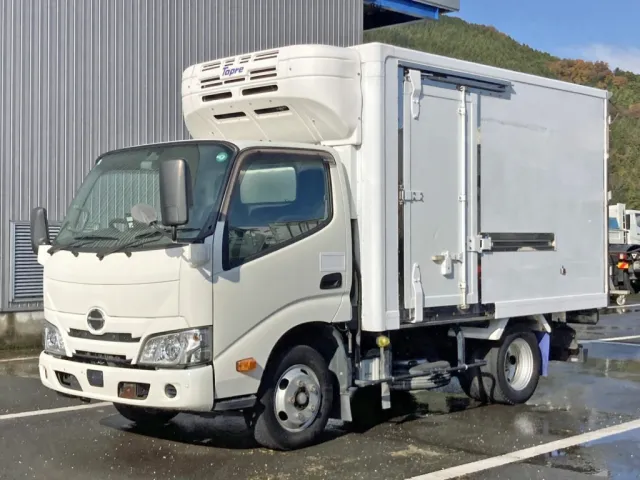 日野 デュトロ 2RG-XZC605M(2WD)の写真1