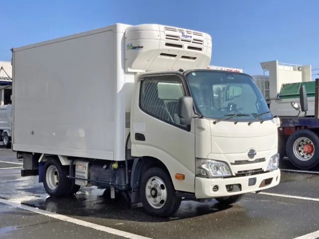 日野 デュトロ 2RG-XZC605M(2WD)の写真2