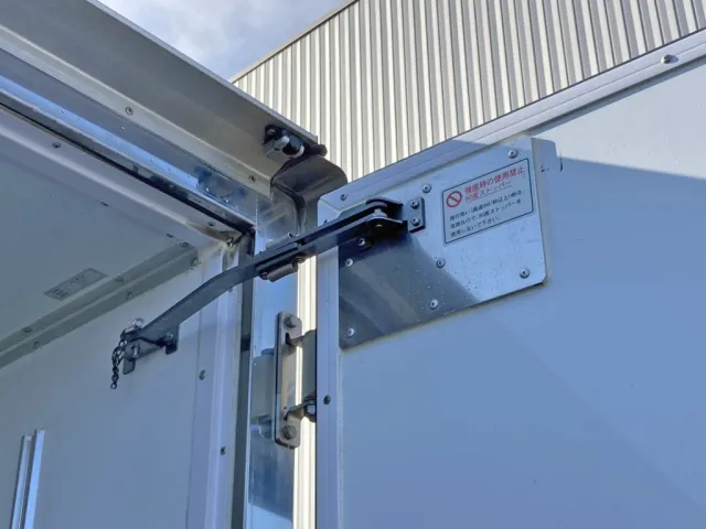 運転席側ストッパーの状態です。|日野 デュトロ 2RG-XZC605M(2WD)の写真12