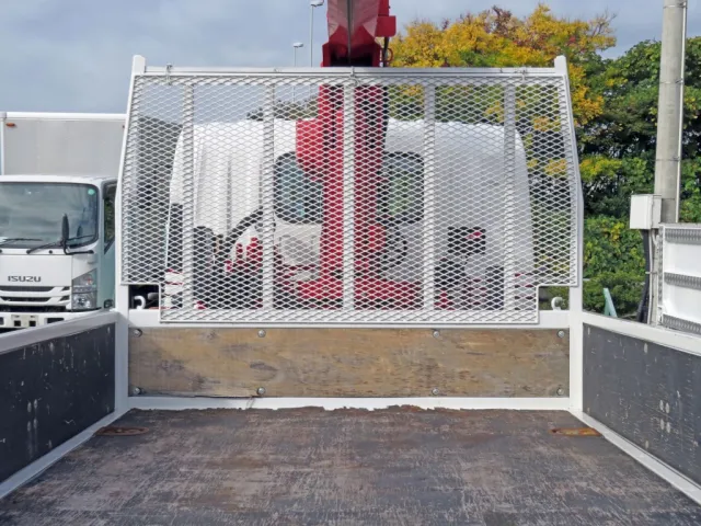 いすゞ エルフ 2RG-NMR88AR(2WD)の写真9